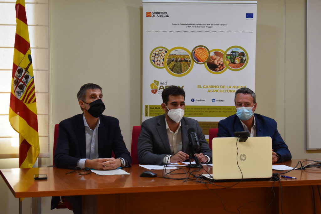 Domingo Borruel, Jesús Abadías y Miguel Gutiérrez, durante la rueda de prensa de presentación del informe sobre Cereal de Invierno
